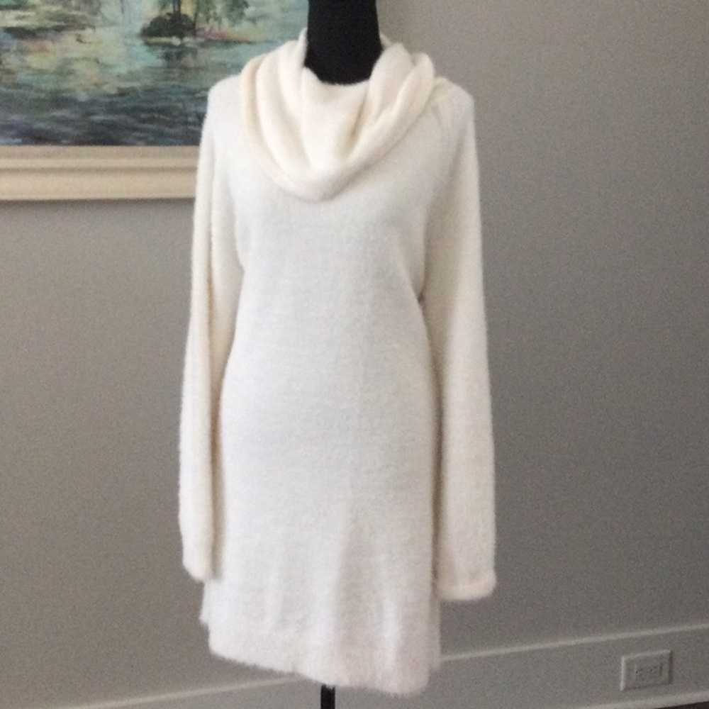 Lou & Grey Cream Long Sleeve Sweater Dress